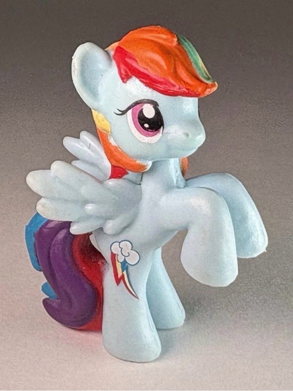 2010 My Little Pony FiM Blind Bag Wave 1 Rainbow Dash 2" Mini Figure Hasbro G4